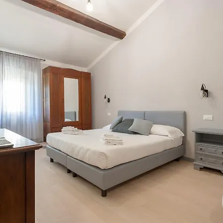 Santo Spirito Venti 3* Florence