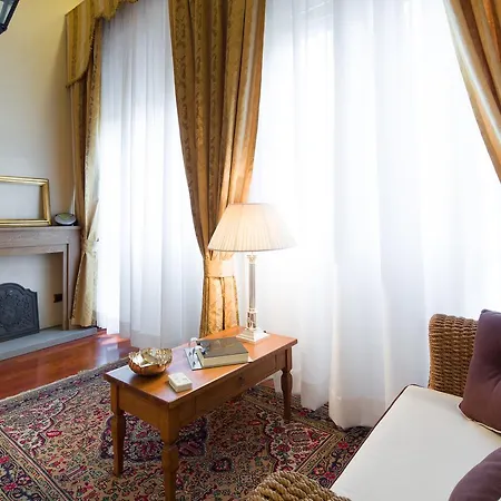 Guest house Old Tower Ponte Vecchio Florence