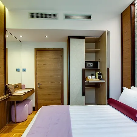Hotel Solo Experience 4*