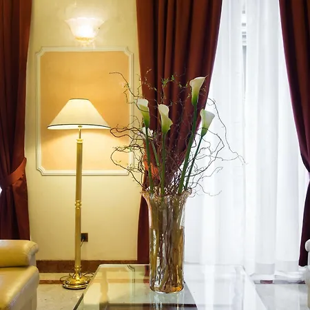 Hotel Strozzi Palace 4*
