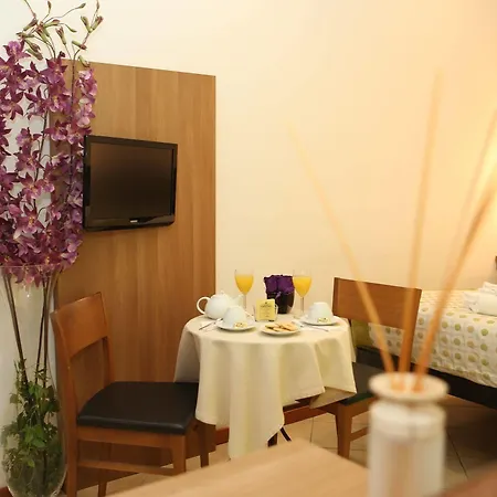 Adelaide House Guest house Florence