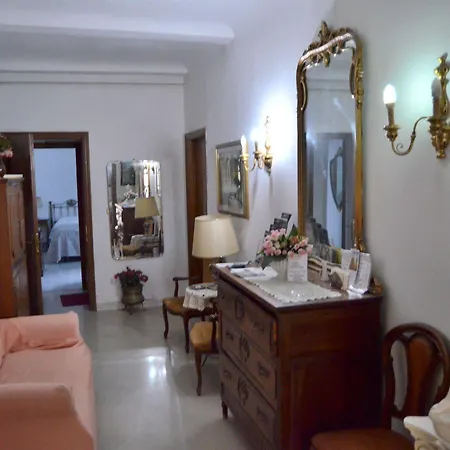 Barbara House - Hotel 3*