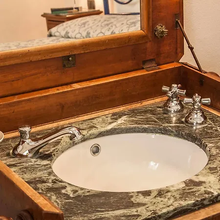 Bed & Breakfast Casa Rovai 3*