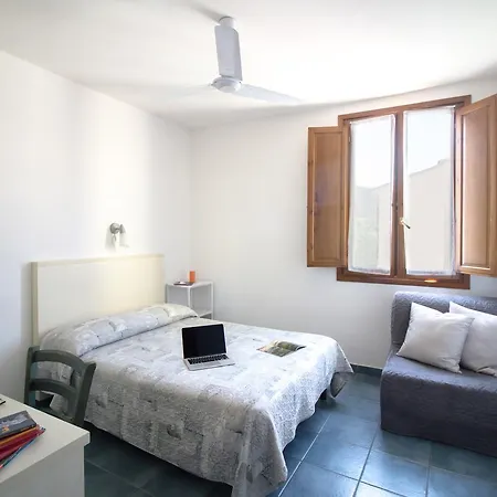 Il Ghiro Guest house *