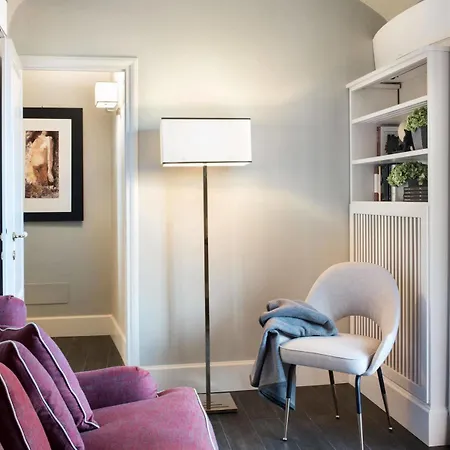 Apart-hotel Tornabuoni Collection Residenza D'epoca 2*