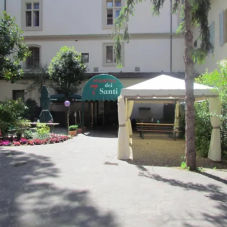Hostel 7 Santi Floransa