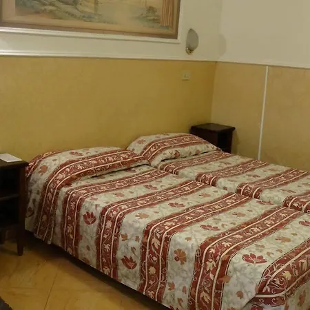 Ascot Hotel Florenz