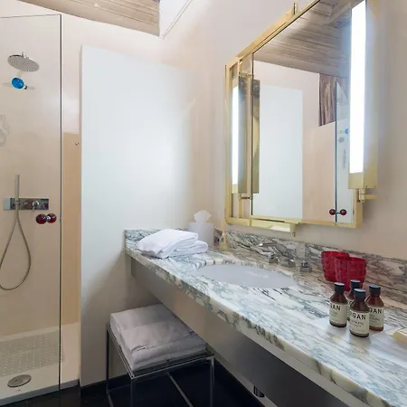 Leone Blu | Esperienze Hotel
