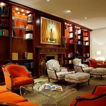 De La Hotel 4*