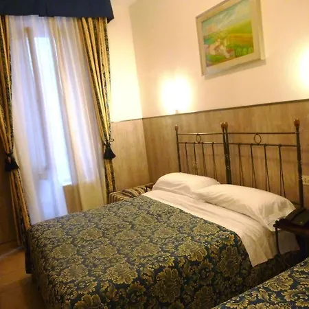 Camilla Guelfa Hotel 3*