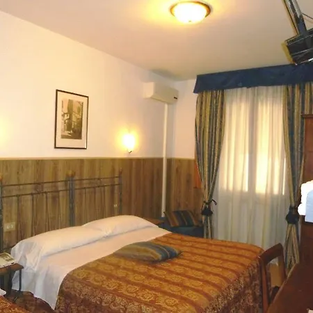 Camilla Guelfa Hotel Florence