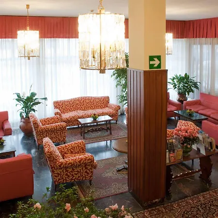 Columbus Urban 5*