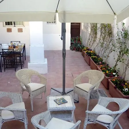 Palazzo Pergola *