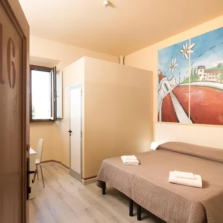 7 Santi Hostel Floransa