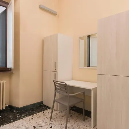 7 Santi Hostel *