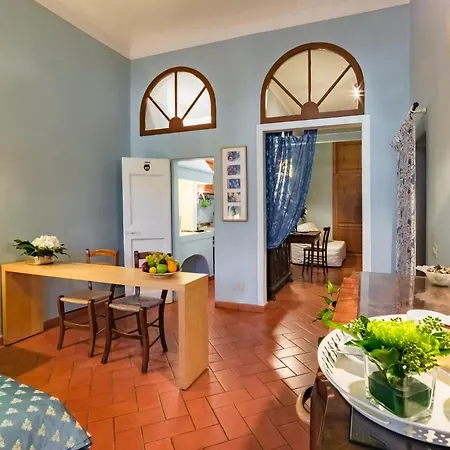 Apartment Oltrarno 9 Florence