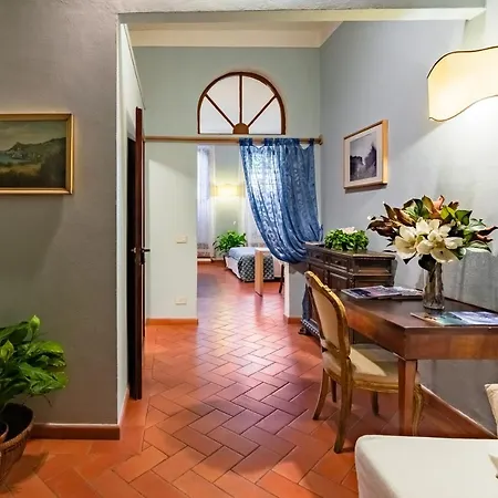 Apartment Oltrarno 9