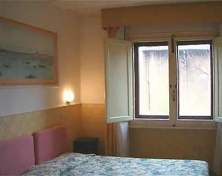 Hotel Ascot Florenz