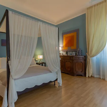 Opera Boutique Bed & Breakfast