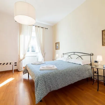 Borgo Pinti Frescos 6 Sleeps דירה