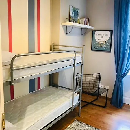 Victoria House Apartment