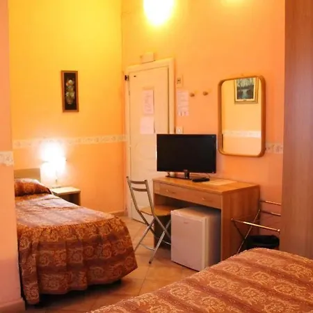 Camilla Guelfa Hotel 3*