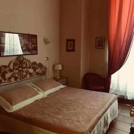 Liana Firenze