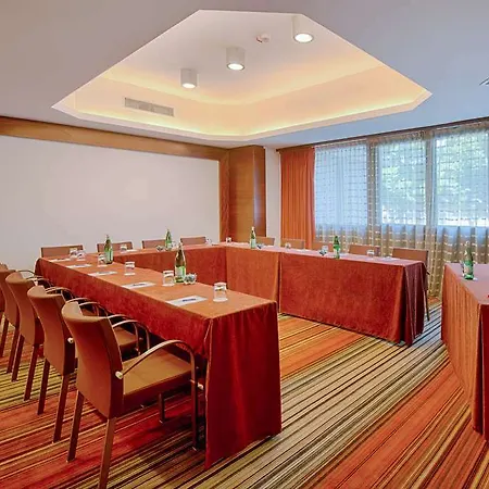 Nh Hotell 4*