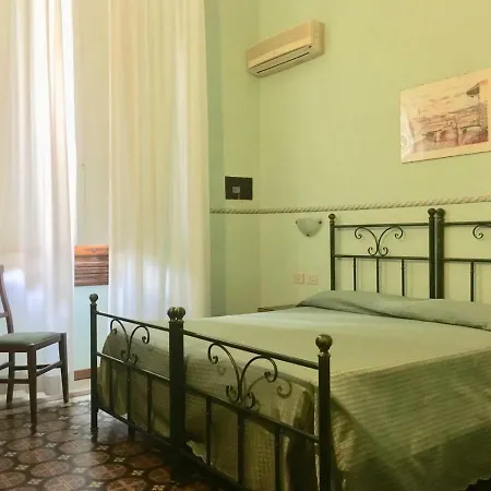 Affittacamere La Belle Epoque 2*