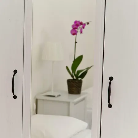 Apartment Luxury Via Dei Pilastri *