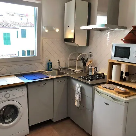 Piaggione Apt, Galante In * Florence
