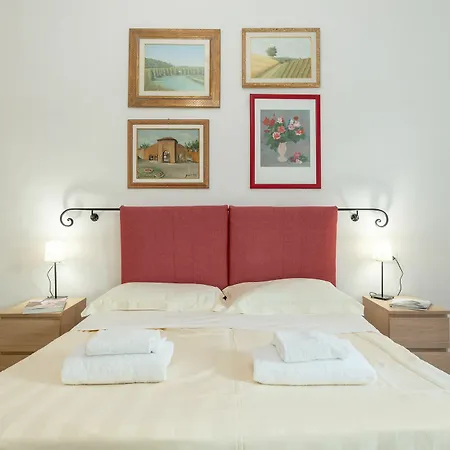 Santo Spirito 2 Bedrooms Apartment