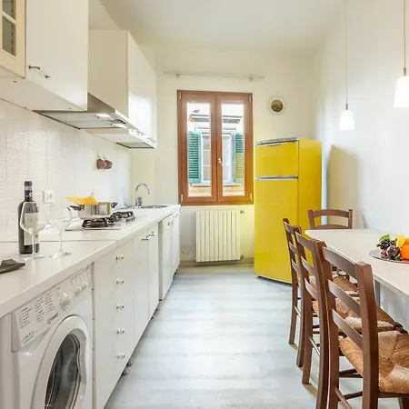 Santo Spirito 2 Bedrooms Apartment *