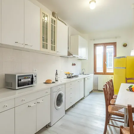 Santo Spirito 2 Bedrooms Apartment Florence
