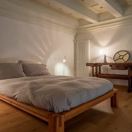 Santa Croce Vintage Apartment *