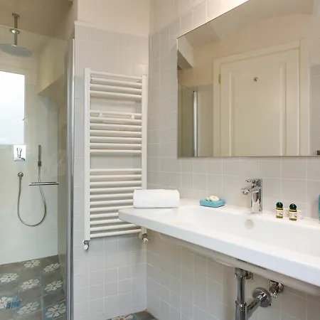 Affittacamere Residenza D'epoca Historia Luxury Boutique 3*