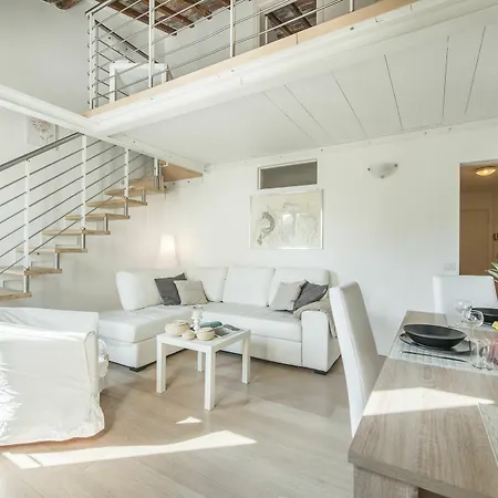 San Frediano Moderno Apartment Florence