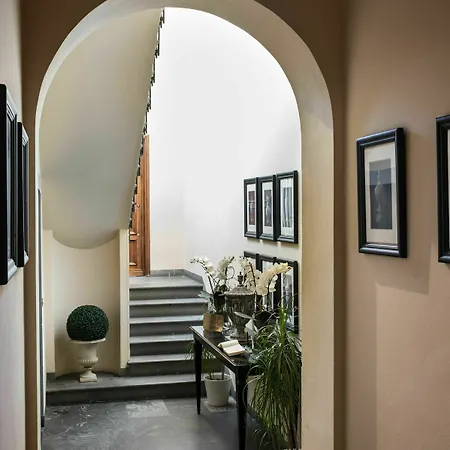 Apart-hotel Tornabuoni Collection Residenza D'epoca