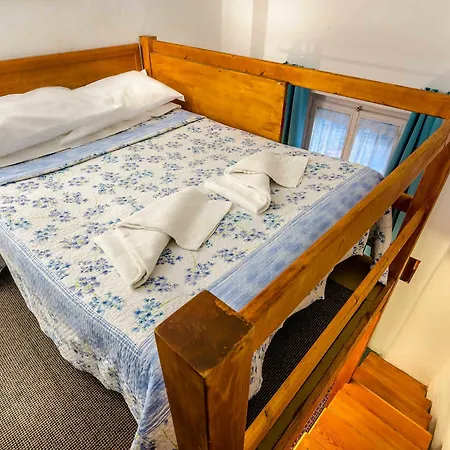 Guest house 