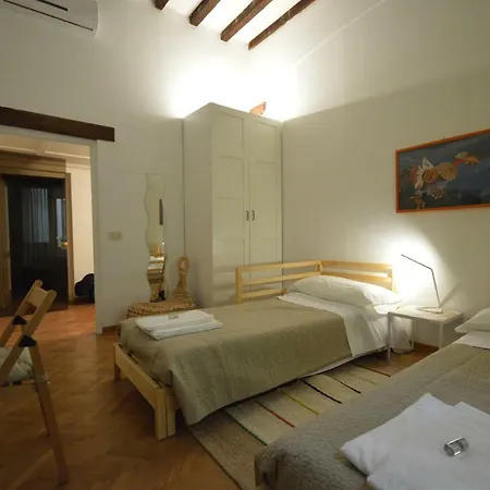 Apartment Luxury Via Dei Pilastri *