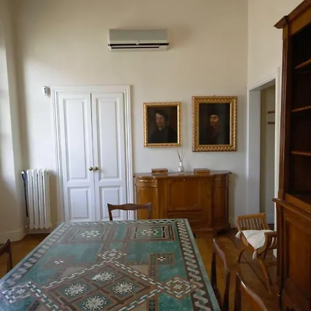Luxury Via Dei Pilastri Apartment *