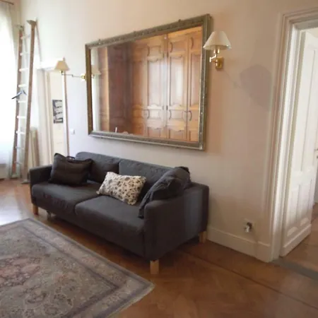 Luxury Via Dei Pilastri Apartment