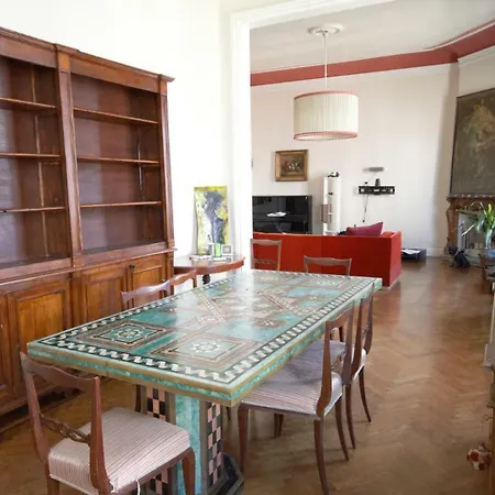 Luxury Via Dei Pilastri Apartment *
