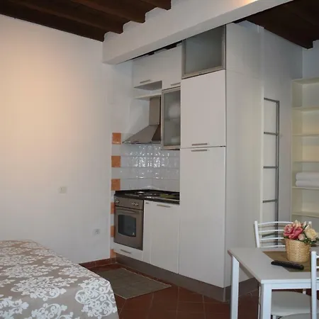 Sant' Apollonia Affittacamere 2*