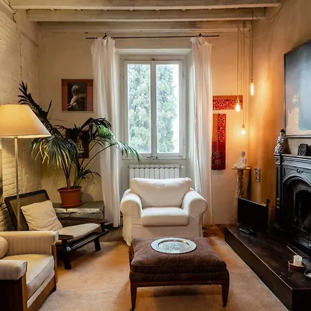 Apartment La Maison At The Old Bridge *