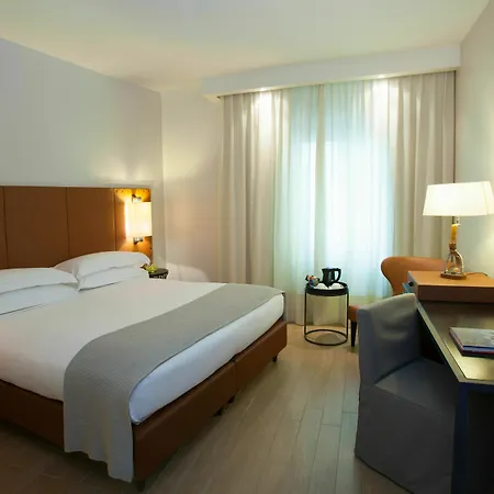 מלון Starhotels Michelangelo