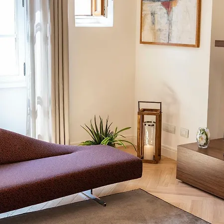 - Brunelleschi Stylish Apartment *
