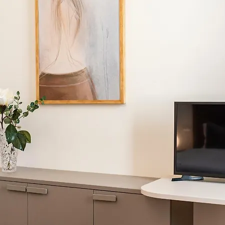 - Brunelleschi Stylish Apartment *