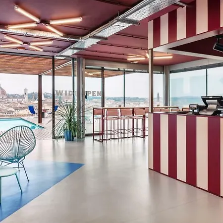 Hotel The Social Hub Lavagnini 4*