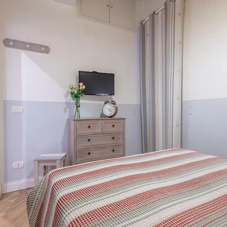 Apartment - Altafronte Florenz